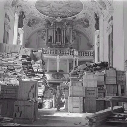 В конце войны культурные ценности просто сваливали, где можно, на западе и юге Германии.
