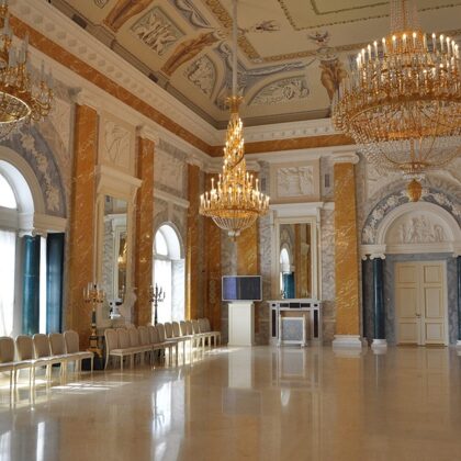 Парадный зал Константиновского д-ца (ныне государственный Зал приемов).