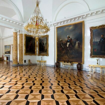 Один из восстановленных залов Александровского д-ца.