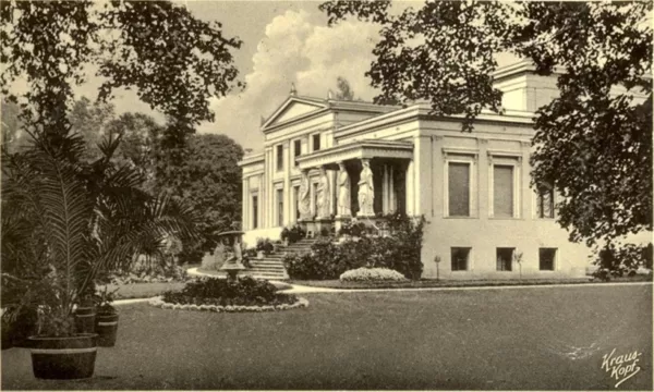 Прусский замок Байнунен близ Даркемена до лета 1945 г. был наполнен шедеврами искусства. 