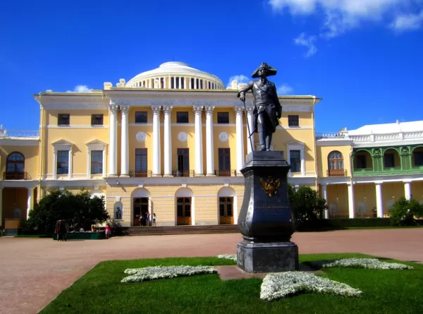 Павловский дворец. Арх. Ч. Камерон и В. Бренна. Конец XVIII в.